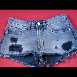 BDG Urban Outfitters Black Denim Shorts!